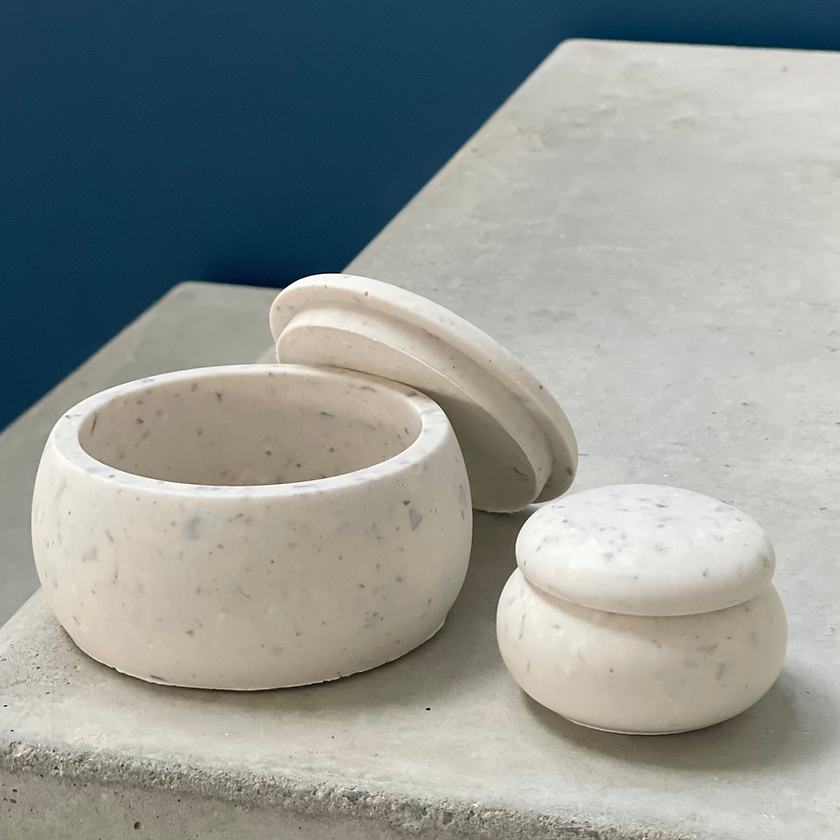 BOITE A BIJOUX _ BONNETIERE _ POT A SEL ...