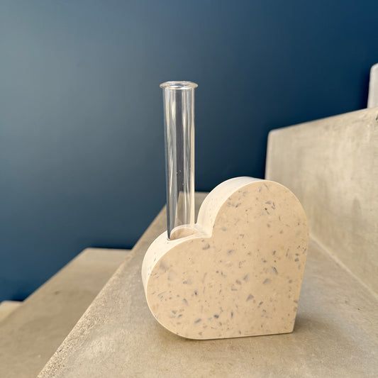 ❤️ Vase Cœur – Vase décoratif avec tube pour fleurs fraîches