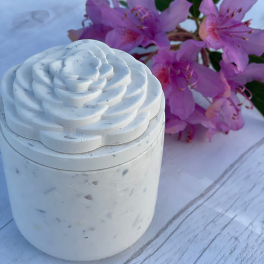 La belle de Mai - bougie florale en édition limitée