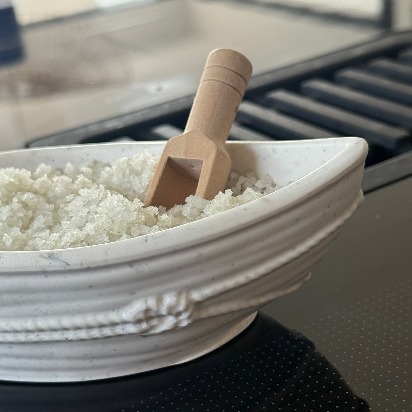 Le Bateau – Pot à sel ou vide-poche en minéral & coquillages
