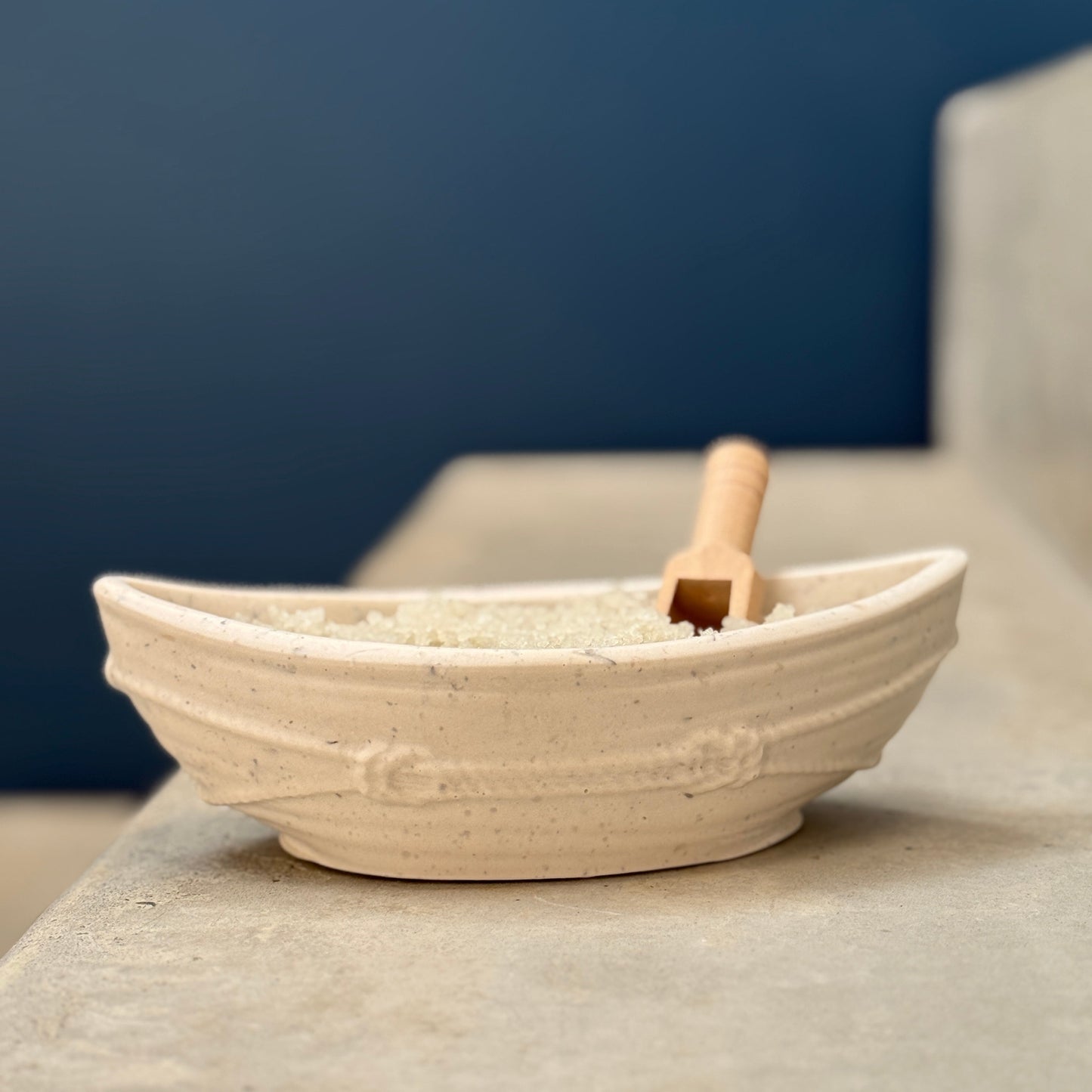 Le Bateau – Pot à sel ou vide-poche en minéral & coquillages