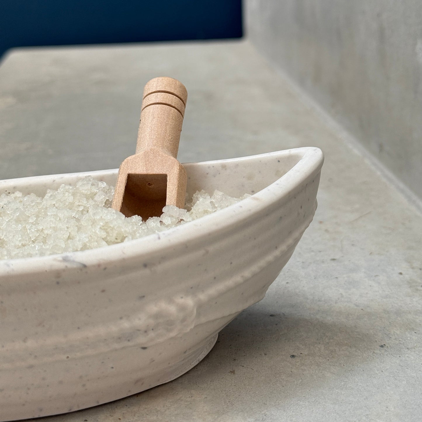 Le Bateau – Pot à sel ou vide-poche en minéral & coquillages