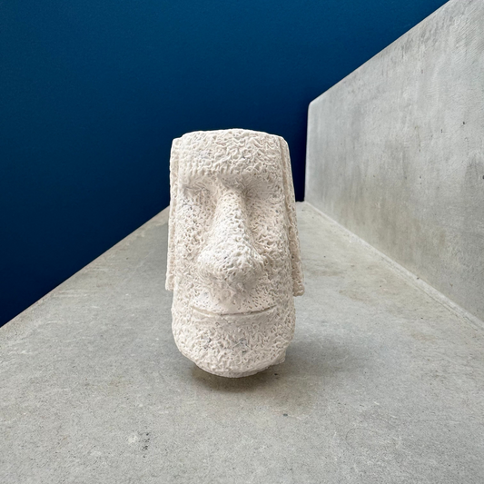 Visage du support Moaï sans lunettes, vu de face