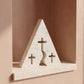 Décoration aux trois croix dans une niche contemporaine du salon