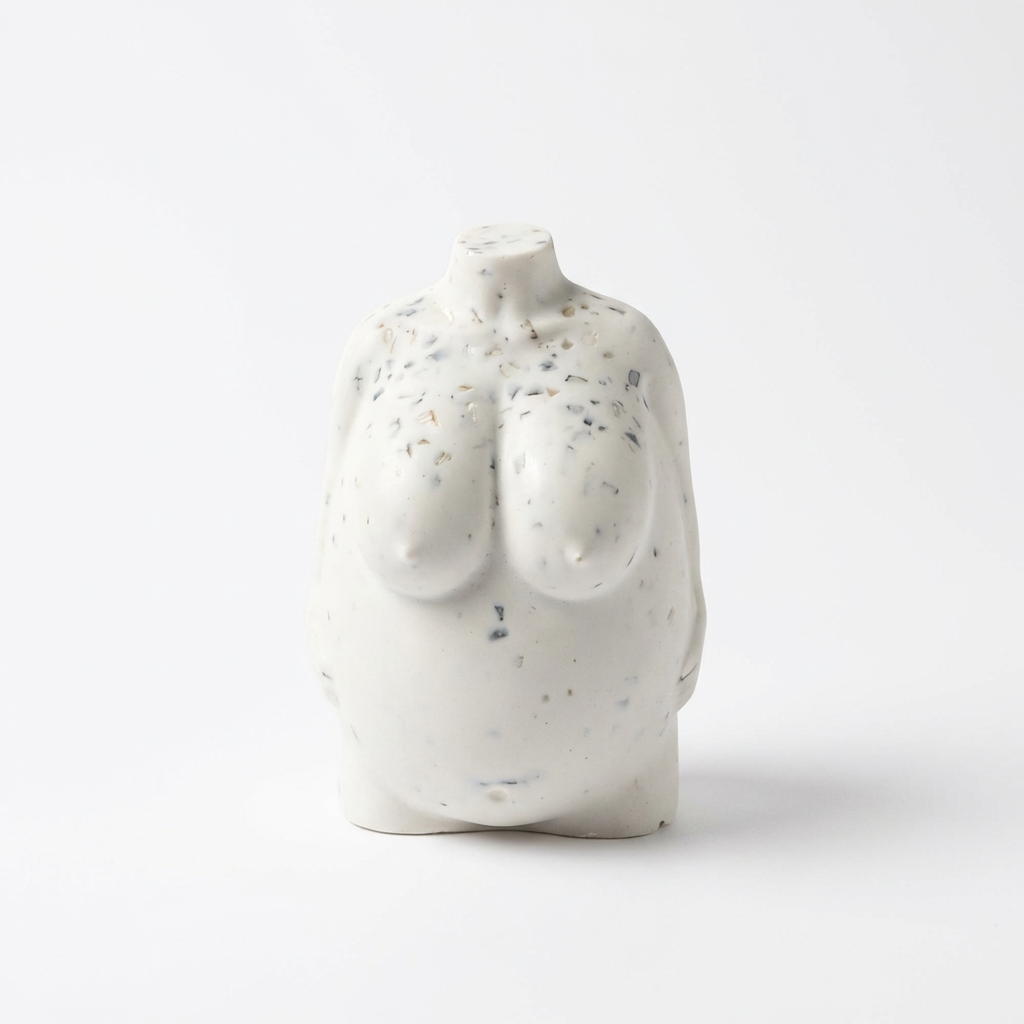 statue femme nue - 9x6cm fait main