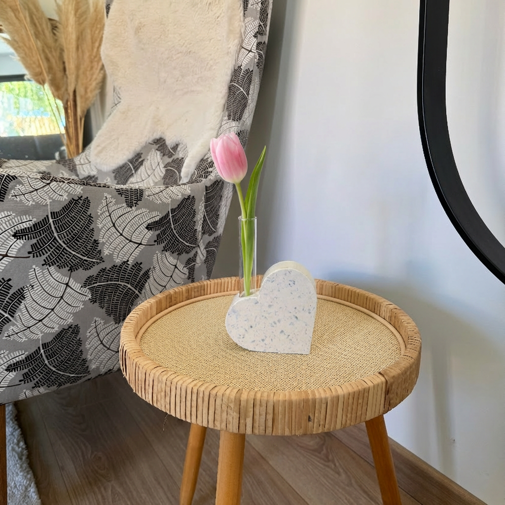 vase cœur – vase décoratif avec tube pour fleurs fraîches artisanal