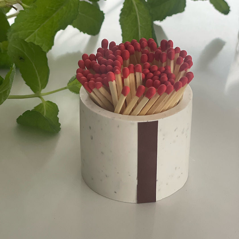 pot a allumettes avec grattoirs fait main
